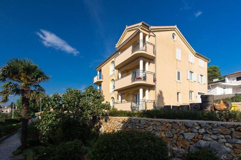 Marija F2 Apartment Krk Town Luaran gambar